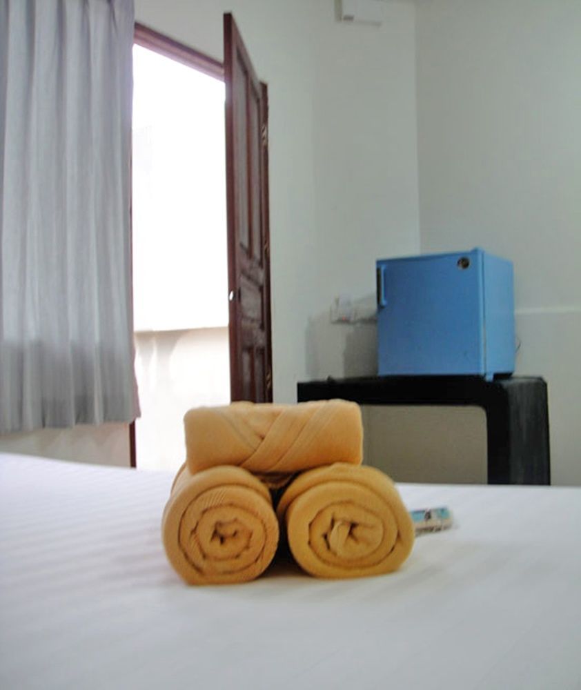 Harmony Bed & Bakery Bed & Breakfast Koh Lipe Bagian luar foto